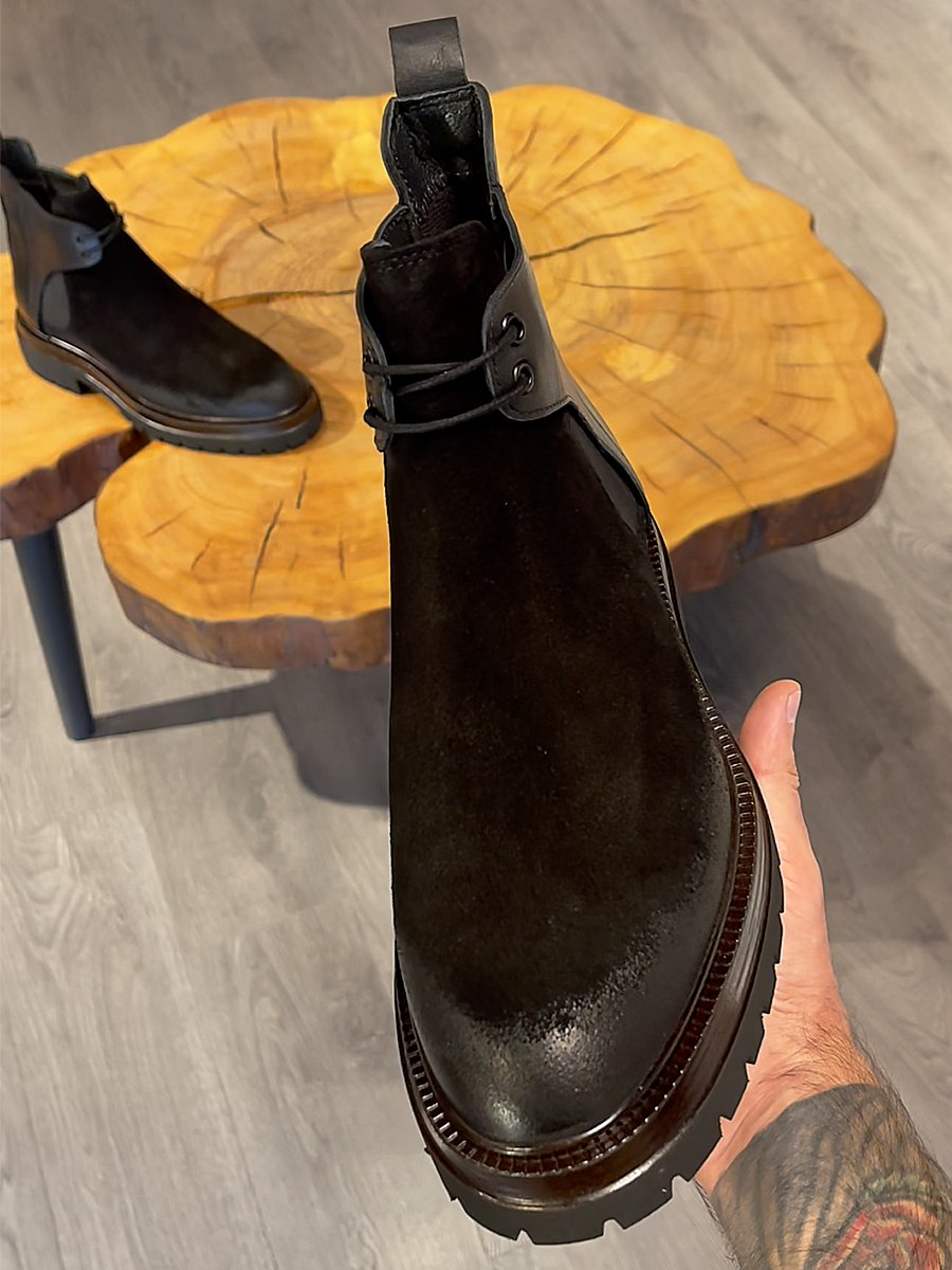 Carbon Black Lace-Up Mens Leather Boots